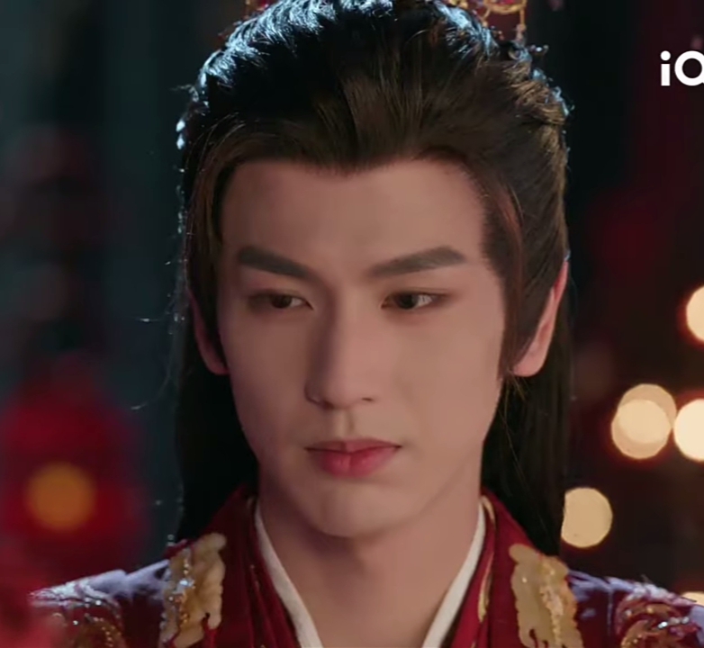 Zhang Linghe in a 2024 iQIYI production portrait